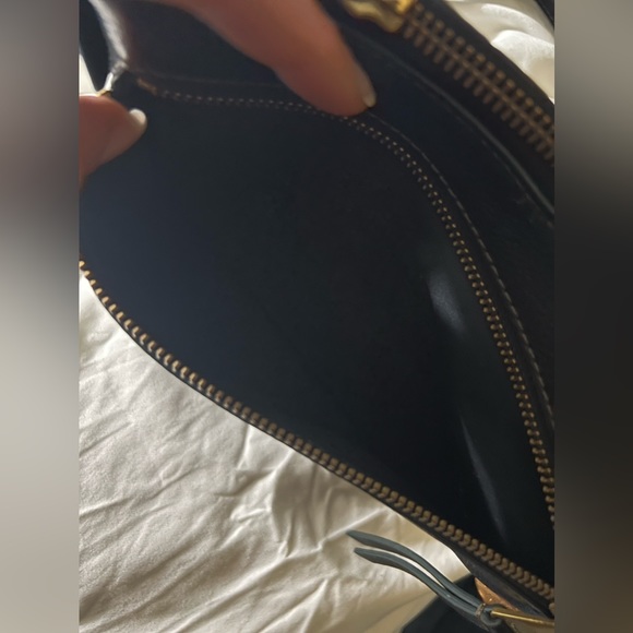 Fossil - Black Leather - Crossbody - Matching Wallet - Picture 5 of 16